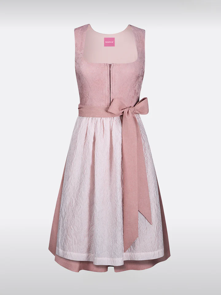 Dirndl læder: robusthed og stilfuld elegance